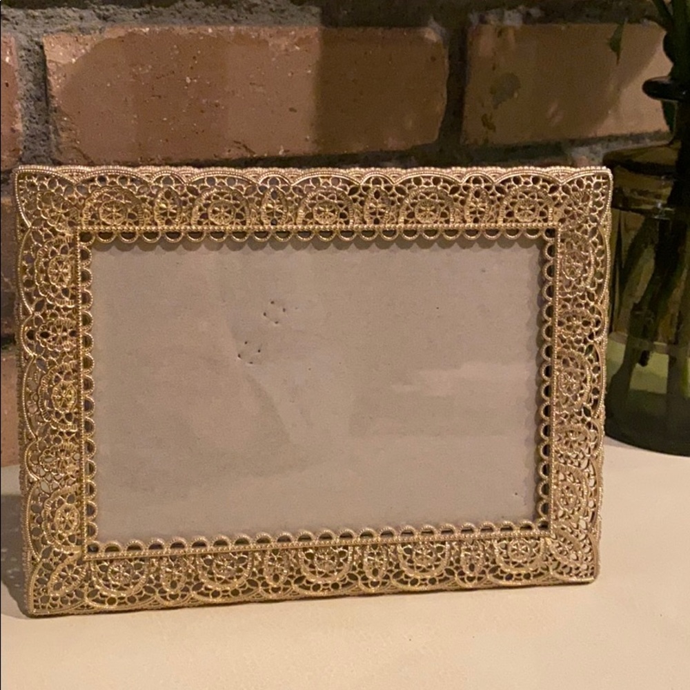 Beautiful Lacey Gold Frame